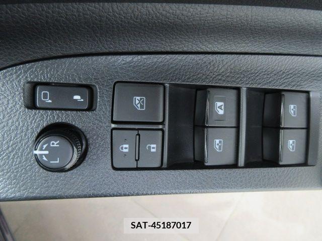 Toyota SIENTA 2018-01 298338-25