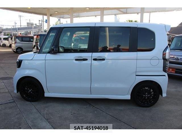 Honda N BOX CUSTOM 2022-04 278970-9