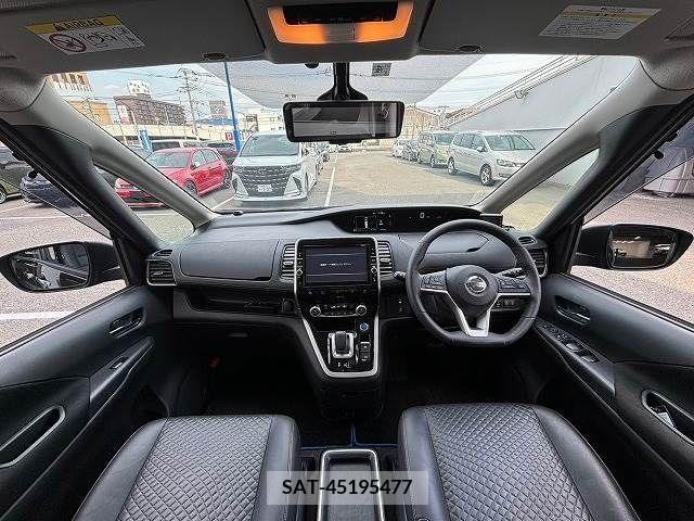 Nissan SERENA 2019-04 375733-1