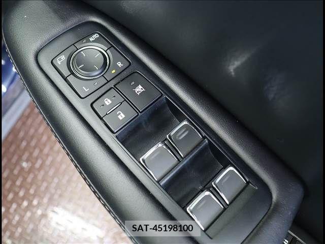 Lexus RX 2019-04 275781-19