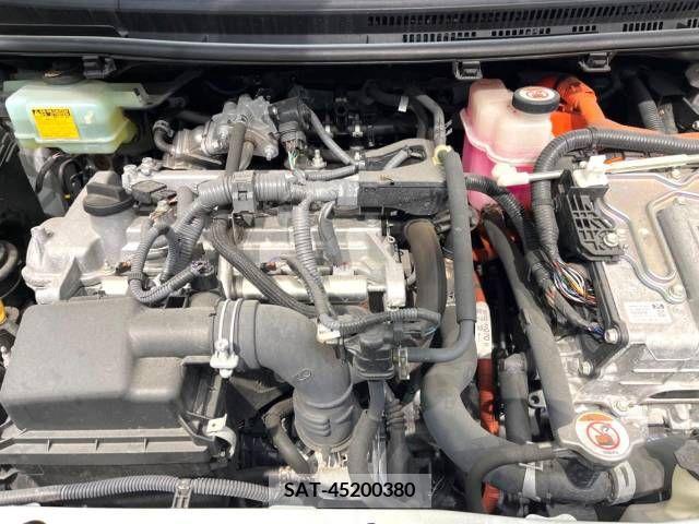Toyota AQUA 2018-05 225478-18