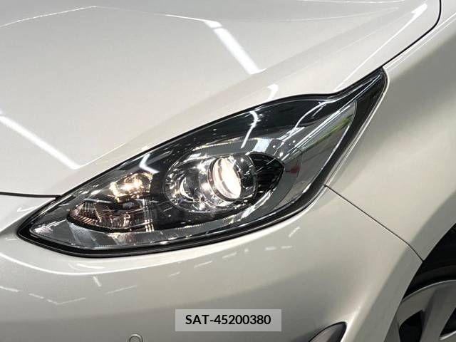 Toyota AQUA 2018-05 225478-12