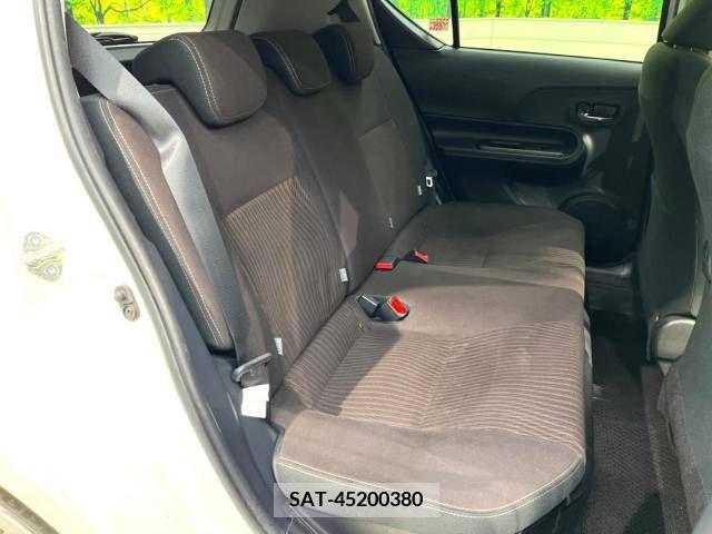 Toyota AQUA 2018-05 225478-9