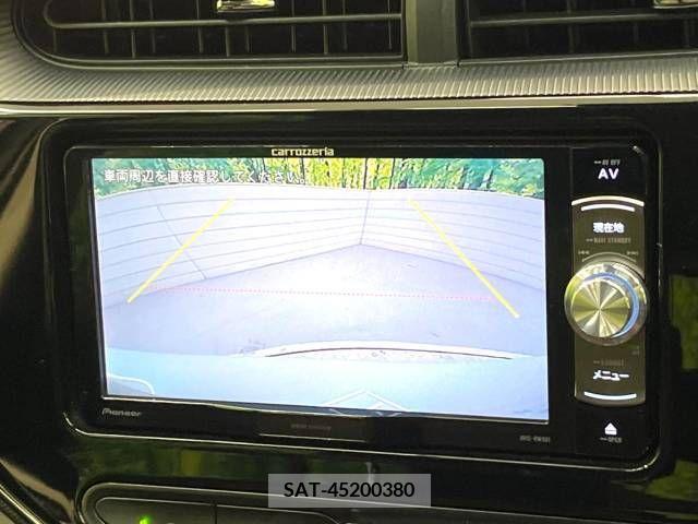 Toyota AQUA 2018-05 225478-4