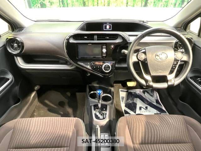 Toyota AQUA 2018-05 225478-1