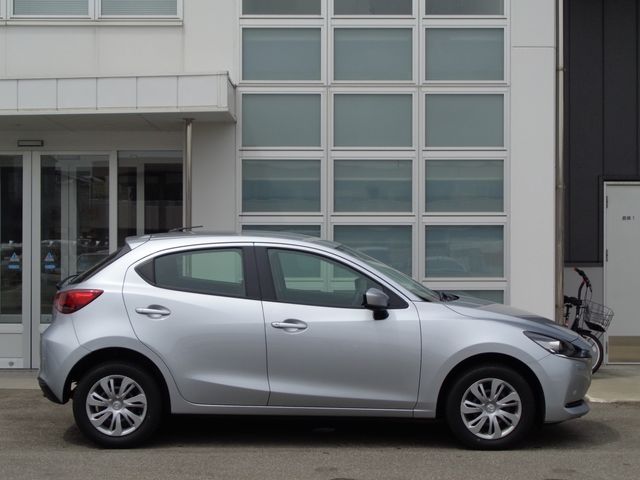Mazda MAZDA2 2020-04 2678-23