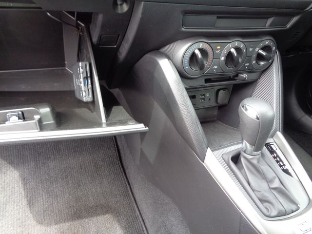 Mazda MAZDA2 2020-04 2678-12