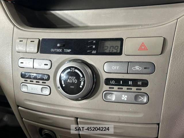 Toyota NOAH 2007-05 300587-4