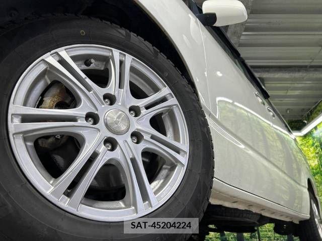 Toyota NOAH 2007-05 300587-13