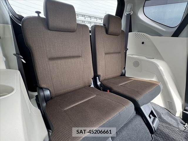 Toyota SIENTA 2015-09 298385-19