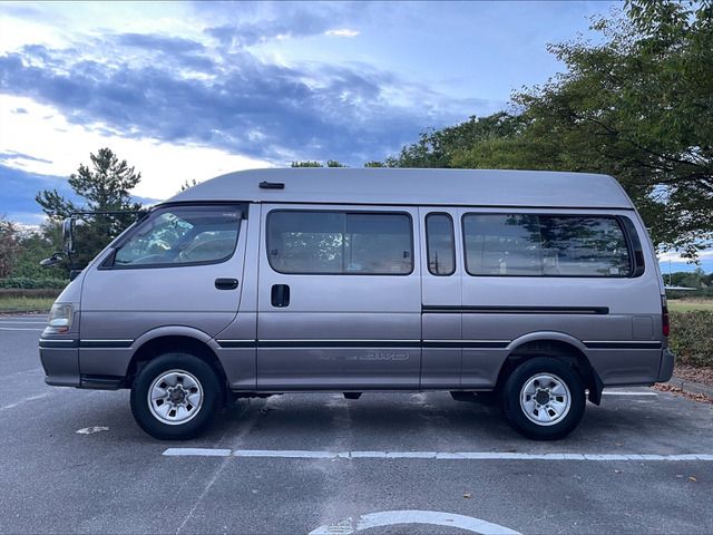 Toyota HIACE VAN 1999-06 10178-5