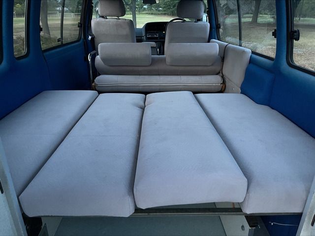 Toyota HIACE VAN 1999-06 10178-9