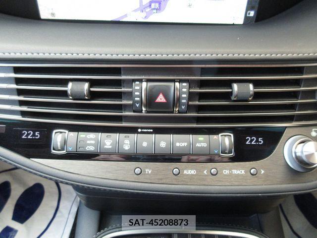 Lexus LS 2018-03 362878-18