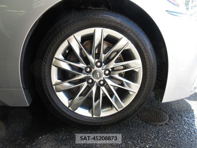 Lexus LS 2018-03 362878-4