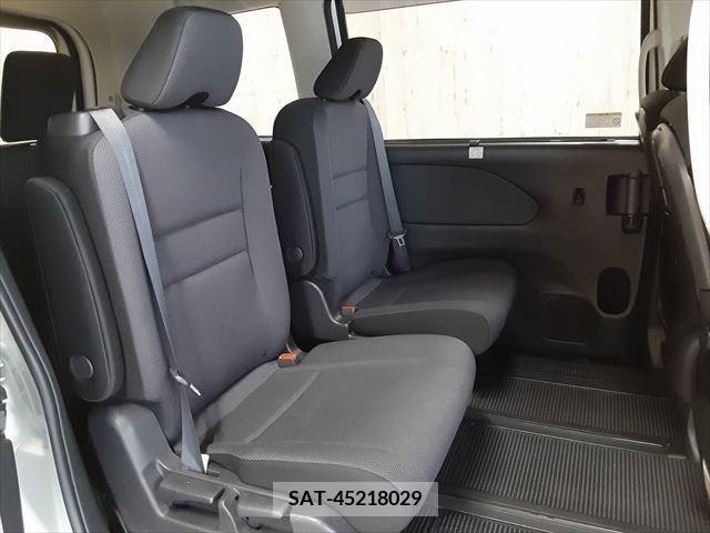 Nissan SERENA 2019-06 377488-8