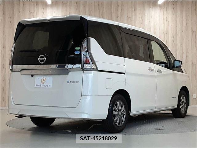 Nissan SERENA 2019-06 377488-18
