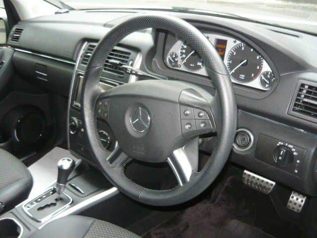 Mercedes Benz B-CLASS 2011-02 194468-1