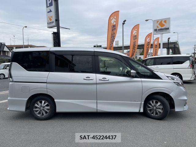 Nissan SERENA 2019-05 325037-4