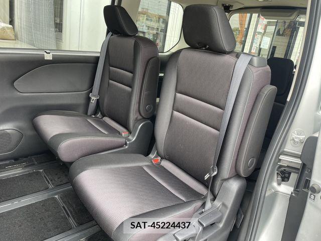 Nissan SERENA 2019-05 325037-17