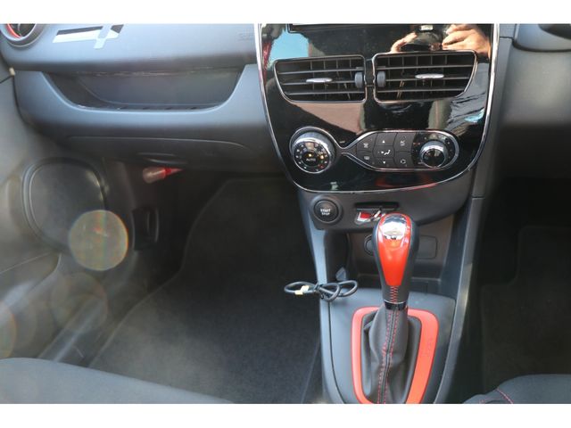 Renault LUTECIA 2014-02 180903-6