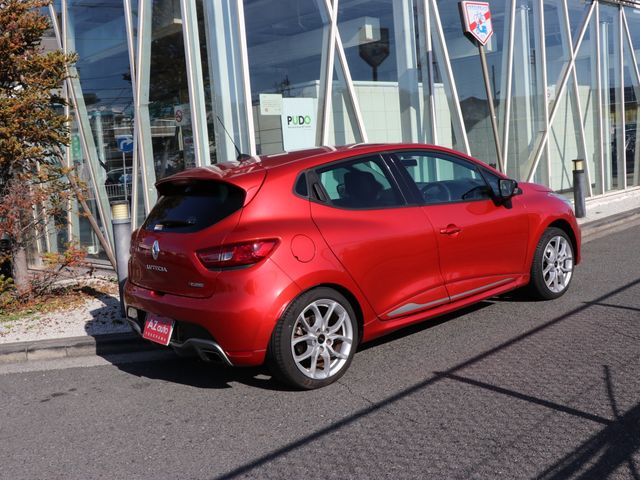Renault LUTECIA 2014-02 180903-2