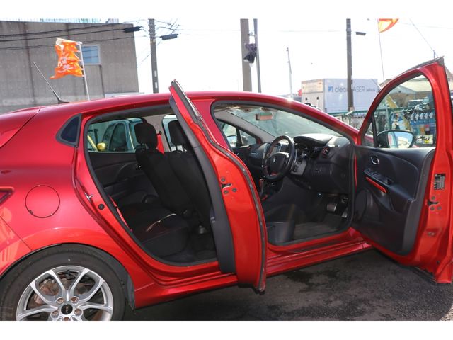 Renault LUTECIA 2014-02 180903-12