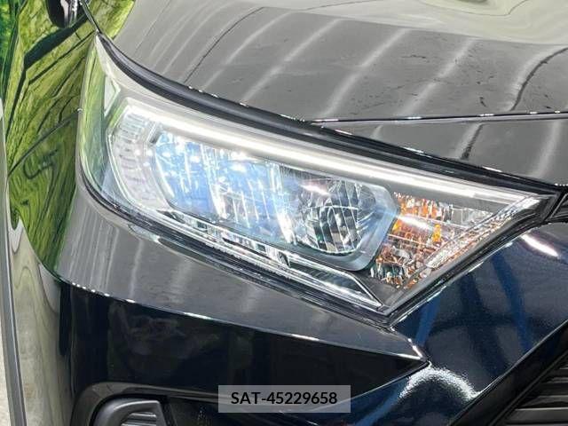 Toyota RAV4 2021-08 213889-12