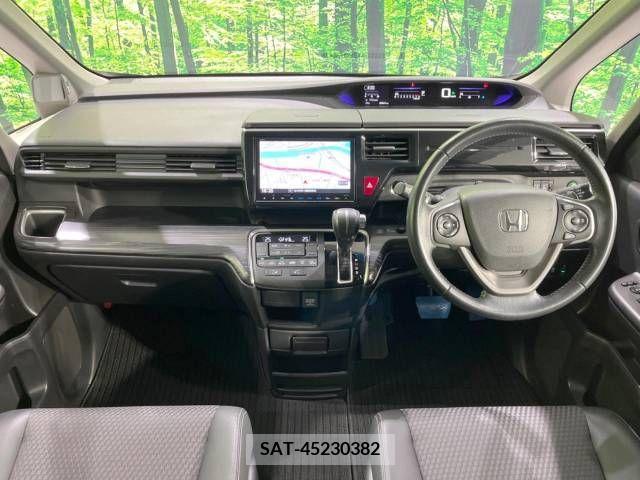 Honda e 2015-10 217111-1