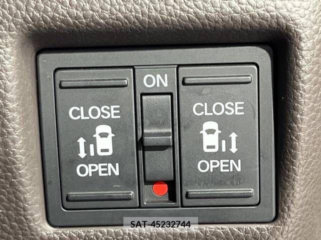 Honda N BOX 2019-07 364566-4