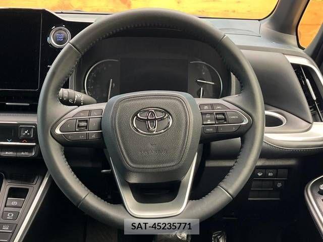 Toyota VOXY 2023-10 313606-12