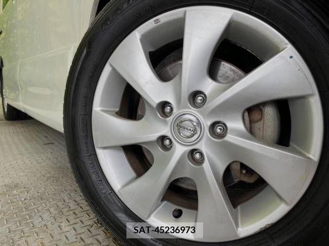 Nissan SERENA 2011-09 381396-14
