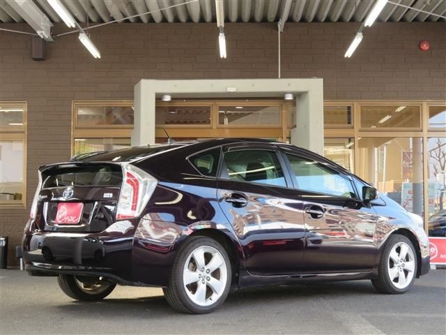 Toyota PRIUS 2012-01 19164-3