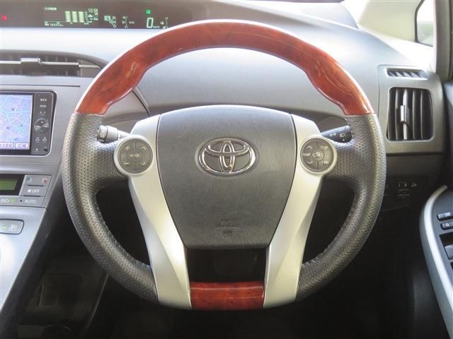 Toyota PRIUS 2012-01 19164-5