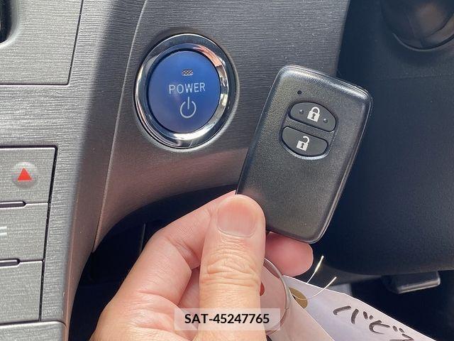 Toyota PRIUS 2013-06 349322-20