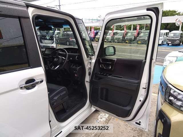 Honda N BOX CUSTOM 2019-04 329060-10