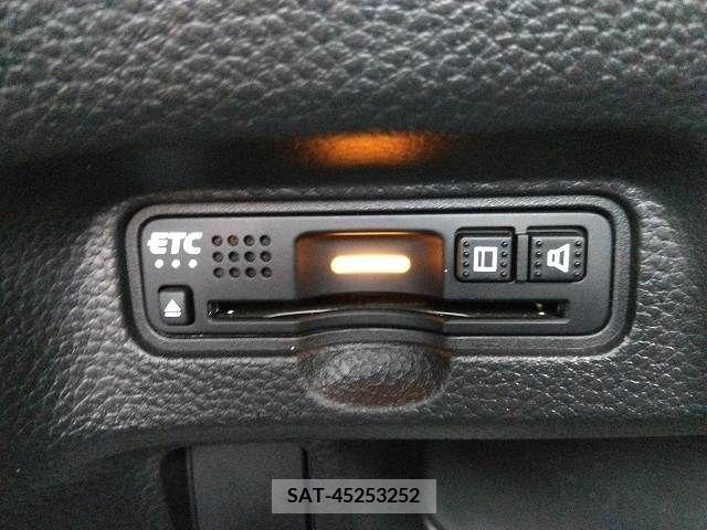 Honda N BOX CUSTOM 2019-04 329060-22