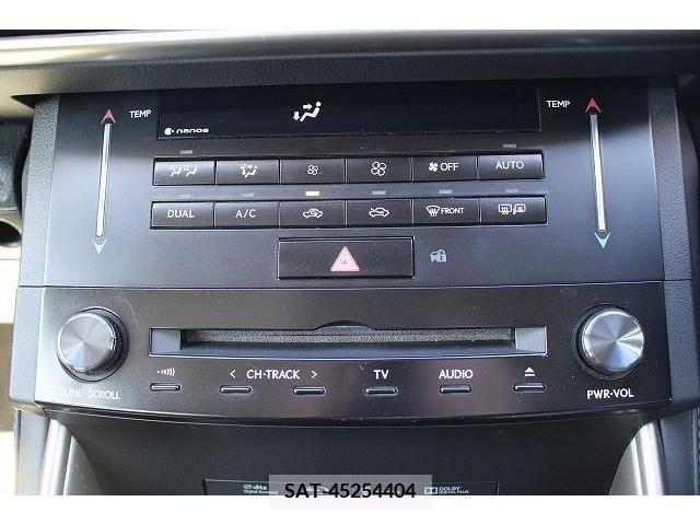 Lexus IS 2014-05 388108-3