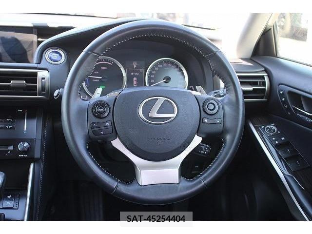 Lexus IS 2014-05 388108-15