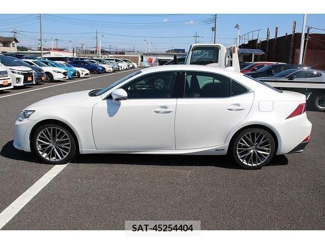 Lexus IS 2014-05 388108-6