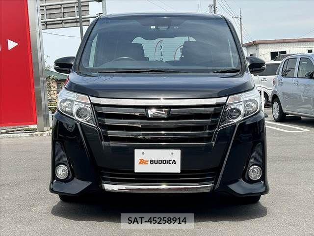 Toyota NOAH 2017-06 239682-8