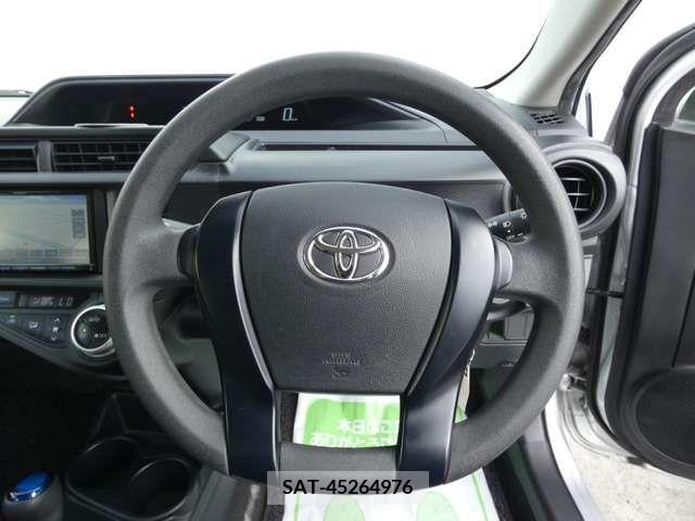 Toyota AQUA 2017-04 386505-12