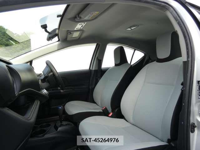 Toyota AQUA 2017-04 386505-8