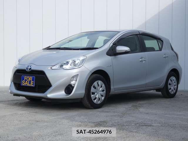 Toyota AQUA 2017-04 386505-6