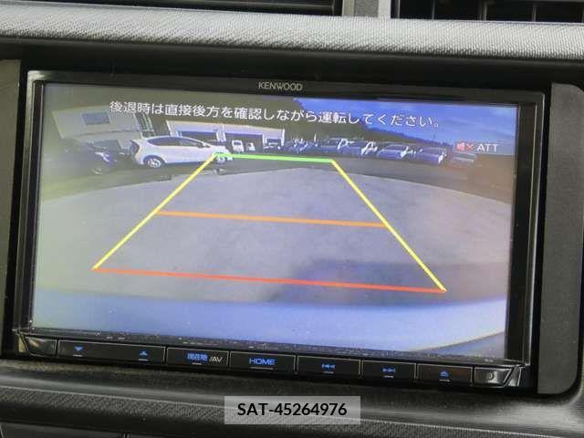 Toyota AQUA 2017-04 386505-13