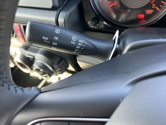 Suzuki JIMNY 2023-12 181898-9