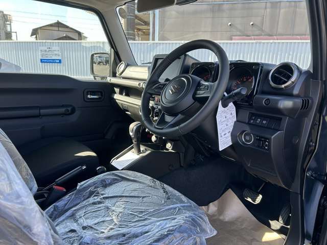 Suzuki JIMNY 2023-12 181898-18