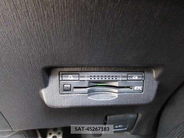 Toyota PRIUS ALPHA 2015-08 224764-8