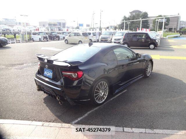 Toyota 86 2017-03 355231-1