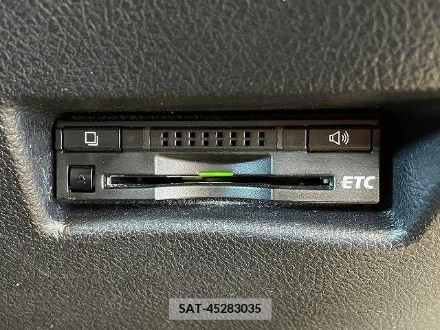 Toyota SIENTA 2015-09 216211-6