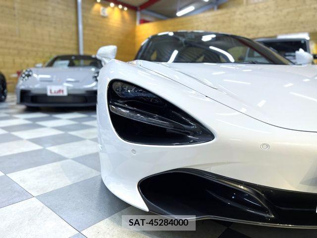McLaren 720S 2019-11 208640-5